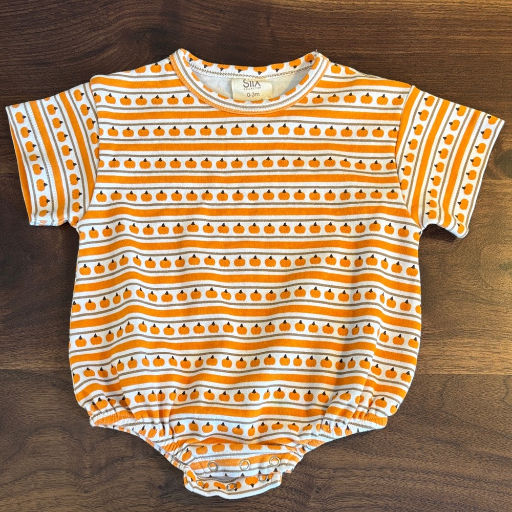 0-3 Month Pumpkin Bubble Onesie from SpearmintLove/SIIXCollection